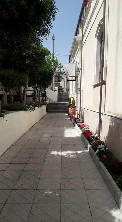 Palazzo Reginella Aparthotel Bovalino Marina Exterior photo