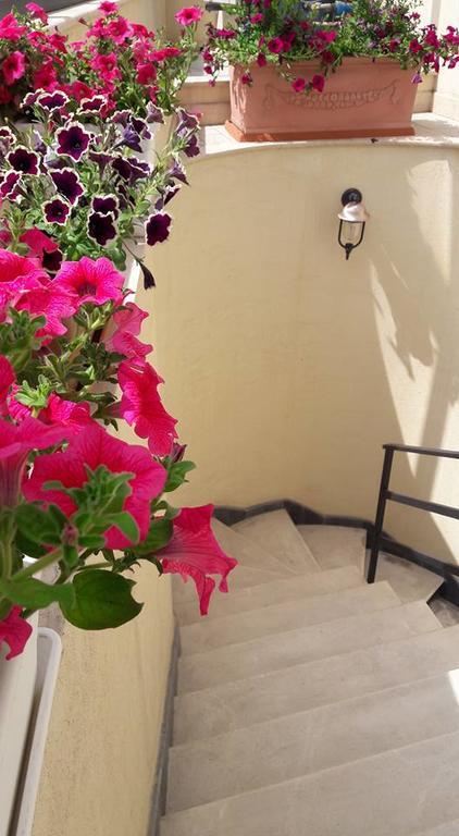 Palazzo Reginella Aparthotel Bovalino Marina Exterior photo