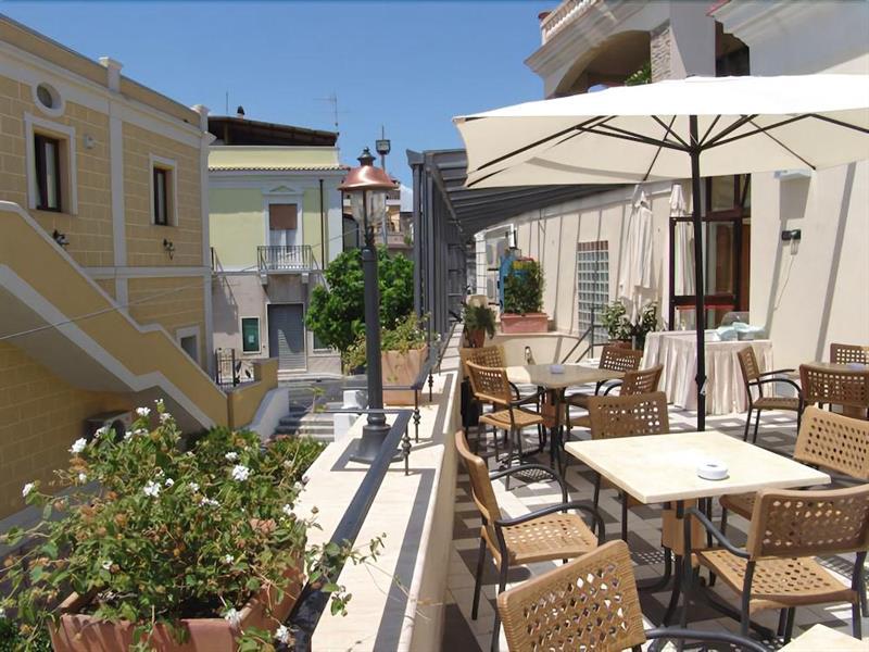 Palazzo Reginella Aparthotel Bovalino Marina Exterior photo